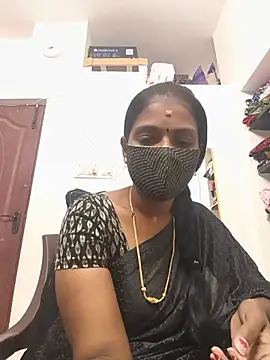 Snapshot of Tamil_Yalini12 chatting on July 29, 3:37 am Tamil Yalini12 online show from July 29, 3:37 am