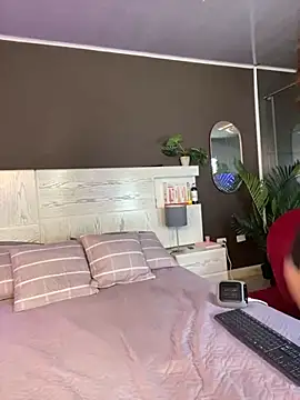 Camila Nyx online show from November 8, 1:33 pm