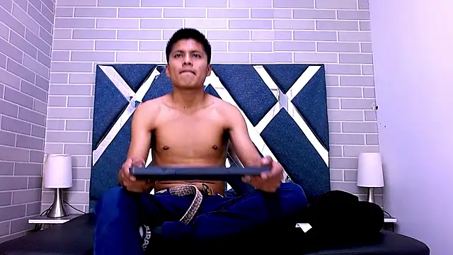 marcus hans  online show from September 25, 4:43 pm