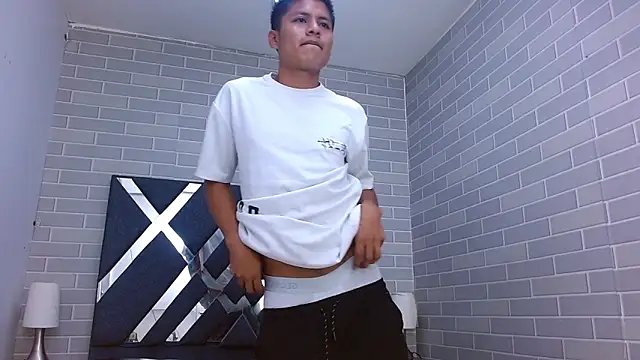 marcus hans  online show from September 29, 12:21 pm