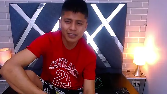 marcus hans  online show from December 15, 5:50 pm