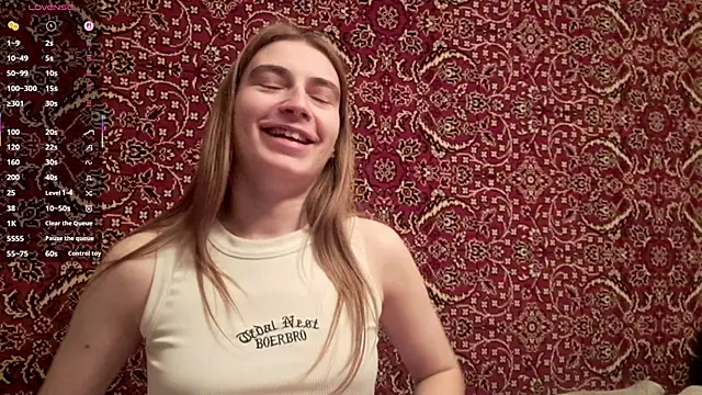 ivetabloom online show from December 17, 7:09 pm