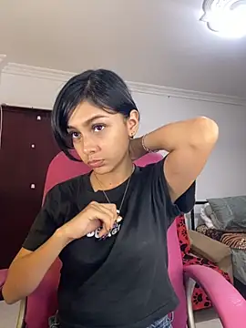 xoxo milk online show from November 20, 4:07 pm