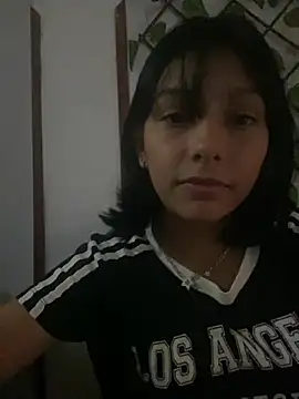 xoxo milk online show from March 4, 8:37 pm