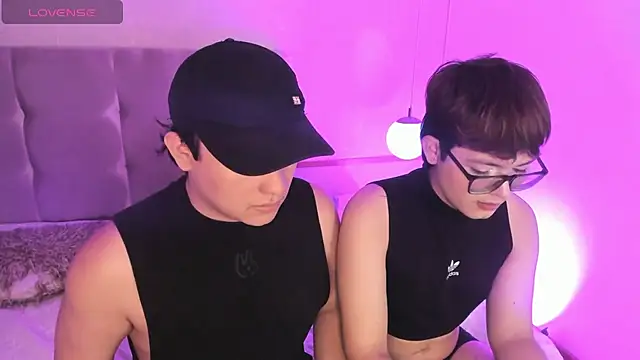Snapshot of Boy2Boy_Aheat chatting on October 15, 12:49 pm Boy2Boy Aheat online show from October 15, 12:49 pm