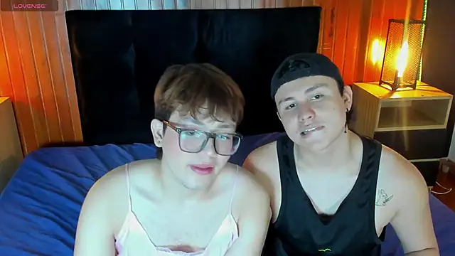 Snapshot of Boy2Boy_Aheat chatting on October 20, 8:42 pm Boy2Boy Aheat online show from October 20, 8:42 pm
