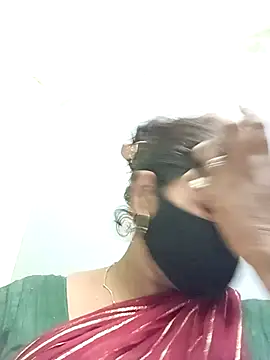 Snapshot of School_medam chatting on December 3, 11:36 pm School medam online show from December 3, 11:36 pm