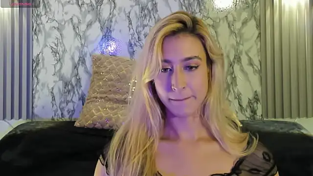 Snapshot of Dulcinea_2 chatting on November 5, 7:03 pm Dulcinea 2 online show from November 5, 7:03 pm