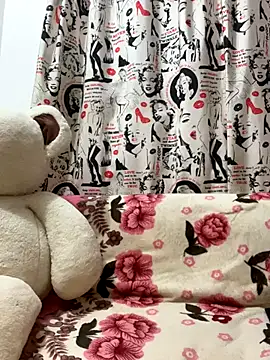 Snapshot of Linda_rouse chatting on October 1, 8:48 pm Linda rouse online show from October 1, 8:48 pm