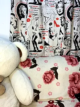 Snapshot of Linda_rouse chatting on October 24, 11:01 pm Linda rouse online show from October 24, 11:01 pm