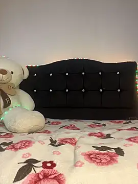 Snapshot of Linda_rouse chatting on December 16, 9:53 pm Linda rouse online show from December 16, 9:53 pm