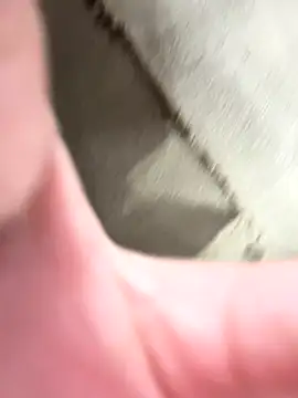 Snapshot of Lolalopez746 chatting on December 20, 9:16 am Lolalopez746 online show from December 20, 9:16 am