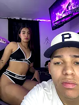 Snapshot of BoomChikaWow chatting on September 27, 10:26 pm BoomChikaWow online show from September 27, 10:26 pm