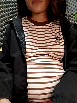 Snapshot of Pipi23_ chatting on November 19, 3:01 pm Pipi23 online show from November 19, 3:01 pm