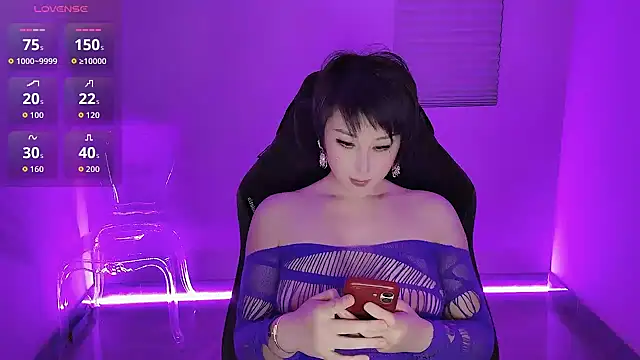 Snapshot of Goddess_Jin chatting on April 13, 4:01 pm Goddess Jin online show from April 13, 4:01 pm