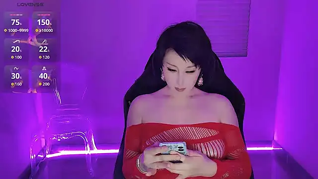 Snapshot of Goddess_Jin chatting on June 1, 10:06 am Goddess Jin online show from June 1, 10:06 am