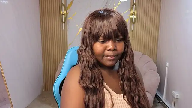 Soffia b online show from December 21, 7:54 pm