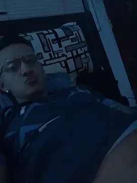 Snapshot of Johan_sb chatting on November 7, 5:18 am Johan sb online show from November 7, 5:18 am