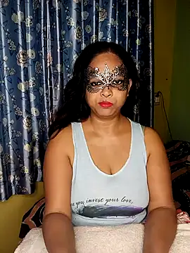 Snapshot of Big_Ass_Nikita chatting on November 16, 9:15 am Big Ass Nikita online show from November 16, 9:15 am