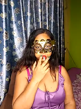 Snapshot of Big_Ass_Nikita chatting on December 3, 9:51 am Big Ass Nikita online show from December 3, 9:51 am