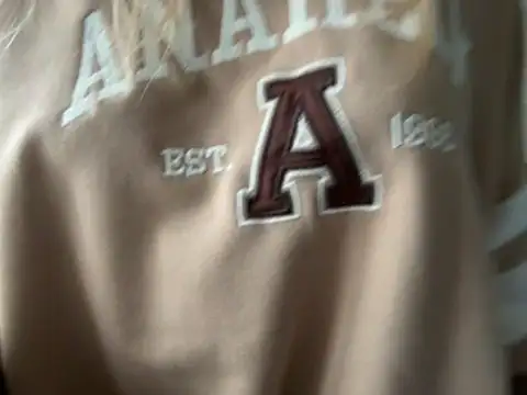 Snapshot of twoflowersshy chatting on November 7, 7:19 am twoflowersshy online show from November 7, 7:19 am