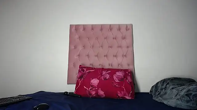 Juiceybileh online show from February 23, 9:12 pm