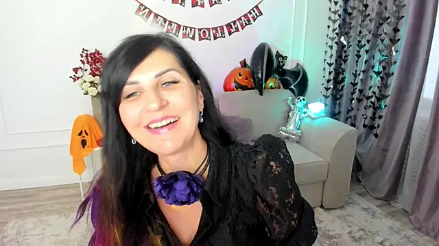 Moon Veloure1 online show from October 13, 3:50 am