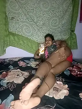 Snapshot of Deborbhavi222 chatting on October 13, 8:31 pm Deborbhavi222 online show from October 13, 8:31 pm