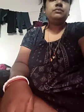 Snapshot of Deborbhavi222 chatting on May 4, 4:08 am Deborbhavi222 online show from May 4, 4:08 am