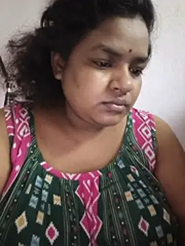 Snapshot of Deborbhavi222 chatting on May 31, 7:15 am Deborbhavi222 online show from May 31, 7:15 am