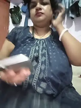 Snapshot of Deborbhavi222 chatting on June 6, 8:57 pm Deborbhavi222 online show from June 6, 8:57 pm