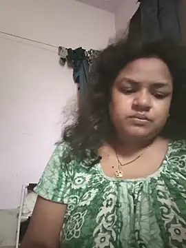 Snapshot of Deborbhavi222 chatting on June 13, 4:10 am Deborbhavi222 online show from June 13, 4:10 am