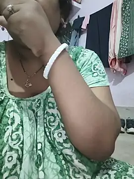 Snapshot of Deborbhavi222 chatting on June 18, 4:22 pm Deborbhavi222 online show from June 18, 4:22 pm