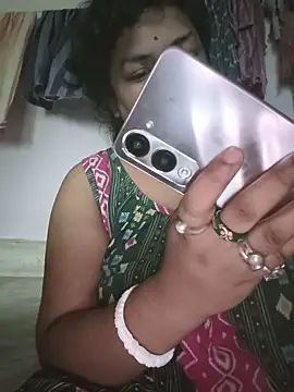 Snapshot of Deborbhavi222 chatting on June 30, 8:26 am Deborbhavi222 online show from June 30, 8:26 am