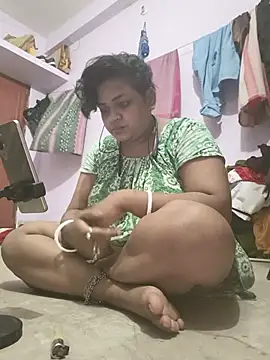 Snapshot of Deborbhavi222 chatting on July 6, 5:48 pm Deborbhavi222 online show from July 6, 5:48 pm