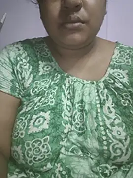 Snapshot of Deborbhavi222 chatting on July 7, 8:40 am Deborbhavi222 online show from July 7, 8:40 am