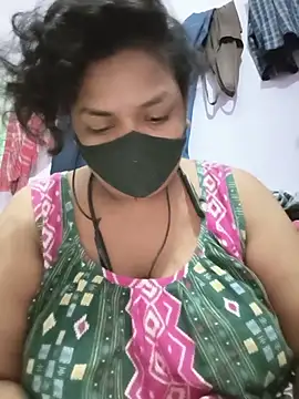 Snapshot of Deborbhavi222 chatting on July 15, 4:56 pm Deborbhavi222 online show from July 15, 4:56 pm