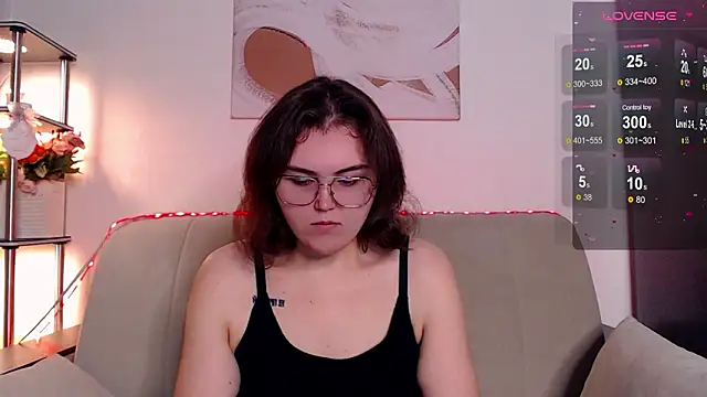 Snapshot of chatting on February 11, 4:39 am online show from February 11, 4:39 am