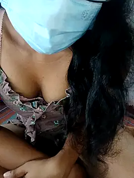 Snapshot of sexybolegirl chatting on October 27, 5:28 pm sexybolegirl online show from October 27, 5:28 pm