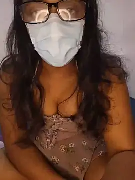 Snapshot of sexybolegirl chatting on June 22, 5:54 pm sexybolegirl online show from June 22, 5:54 pm