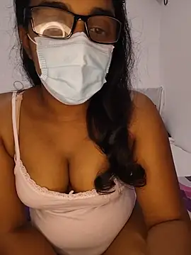 Snapshot of sexybolegirl chatting on July 2, 6:03 pm sexybolegirl online show from July 2, 6:03 pm