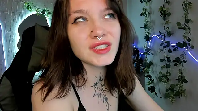 Elastikisss online show from May 2, 3:22 am