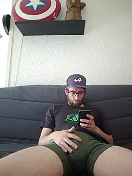 nymphomaniecouple online show from April 16, 10:38 am