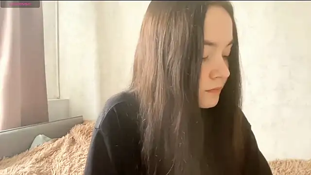 VividSienna online show from September 27, 6:18 am