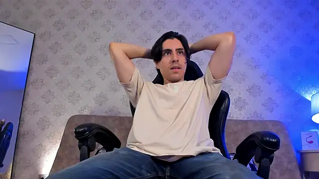 dylan cross  online show from September 22, 11:23 am