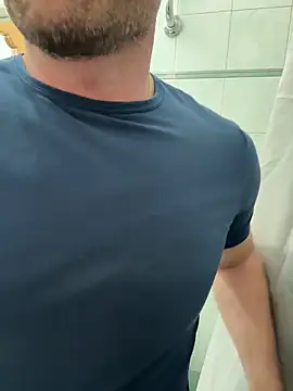 giovan2020 online show from April 12, 2:22 pm