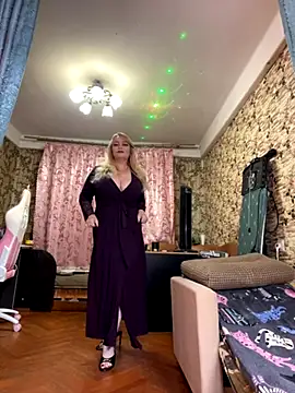 Sweet-blonde online show from October 28, 5:59 pm