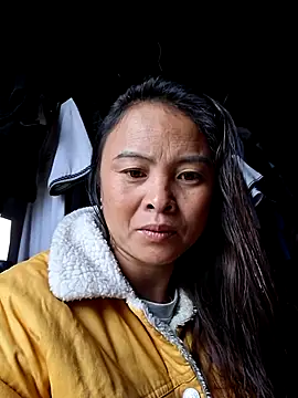 xuxulovezz online show from November 3, 2:02 am