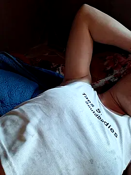 xuxulovezz online show from July 25, 5:38 am