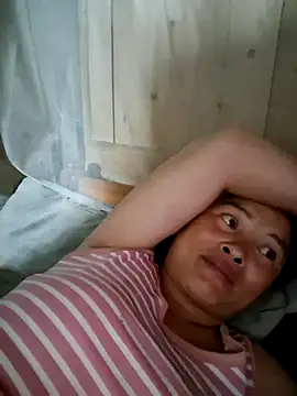 xuxulovezz online show from August 1, 12:59 pm